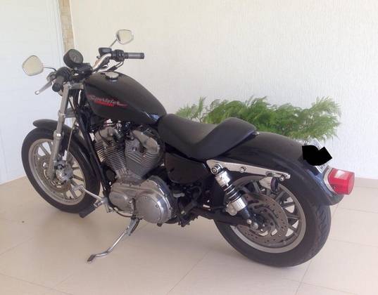 HARLEY-DAVIDSON SPORTSTER XL 883 HARLEY-DAVIDSON SPORTSTER XL 883